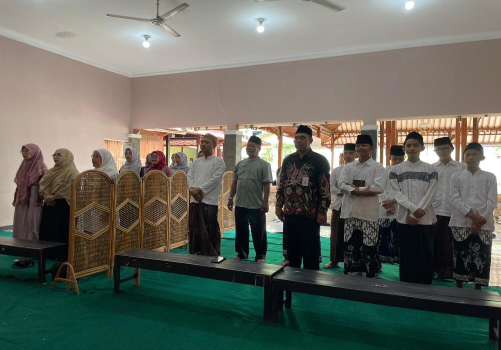 smp-persada-insan-nusantara-gelar-peringatan-isra-miraj-1446-h