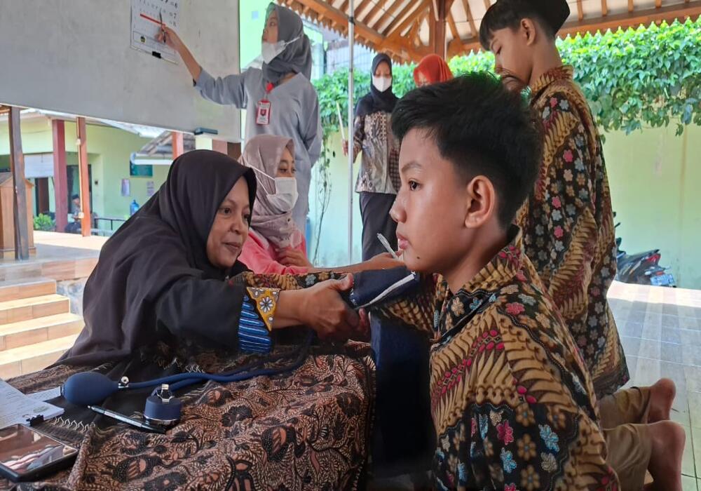cegah-thalassemia-sejak-dini-smp-perantara-gelar-skrining-kesehatan-bersama-puskesmas-sokaraja-1