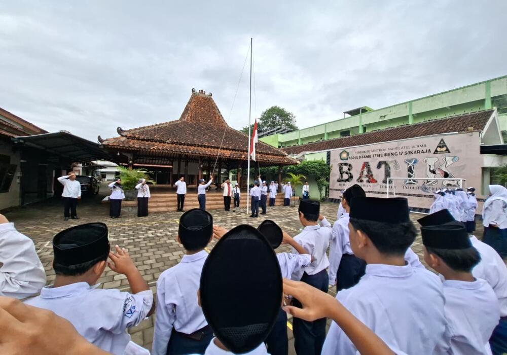 smp-persada-insan-nusantara-peringati-hari-sumpah-pemuda-dengan-semangat-kebangsaan