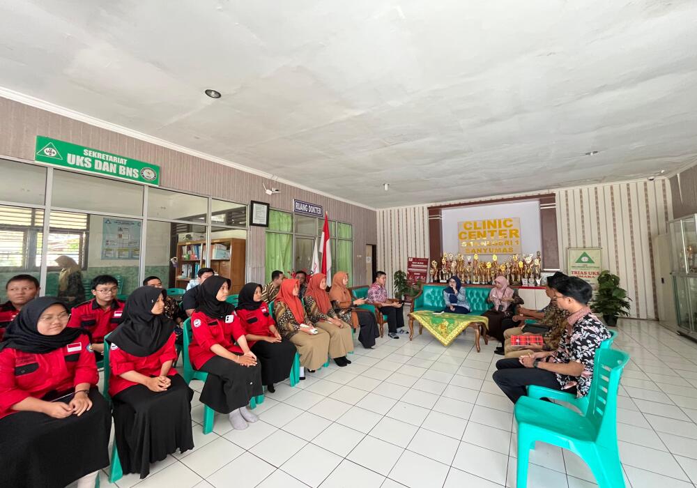 tingkatkan-layanan-uks-smp-perantara-kunjungi-clinic-centre-sma-n-1-banyumas