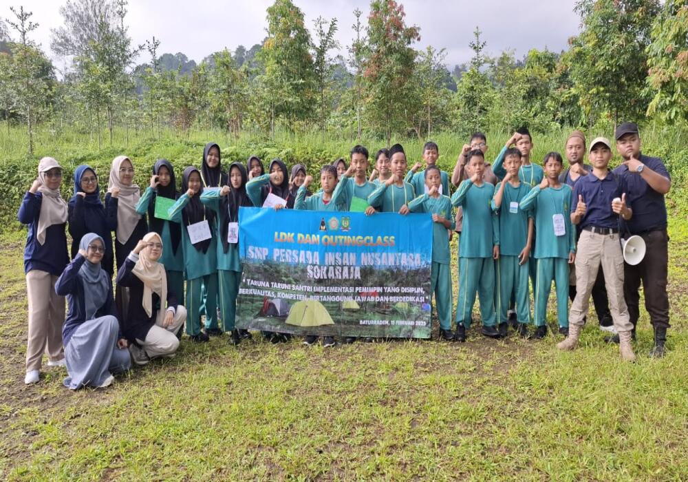 smp-persada-insan-nusantara-gelar-ldk-dan-outingclass-di-bukit-tengtung-baturaden