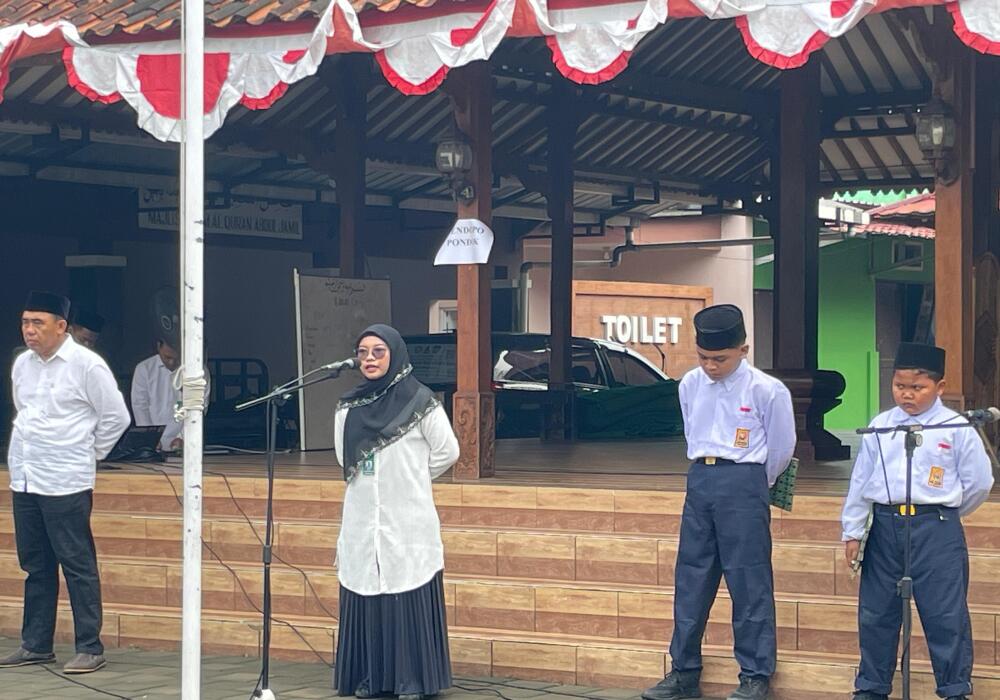 upacara-bendera-haritgl-senin-4-agustus-2025-pembina-igna-hajar-s-spdgr
